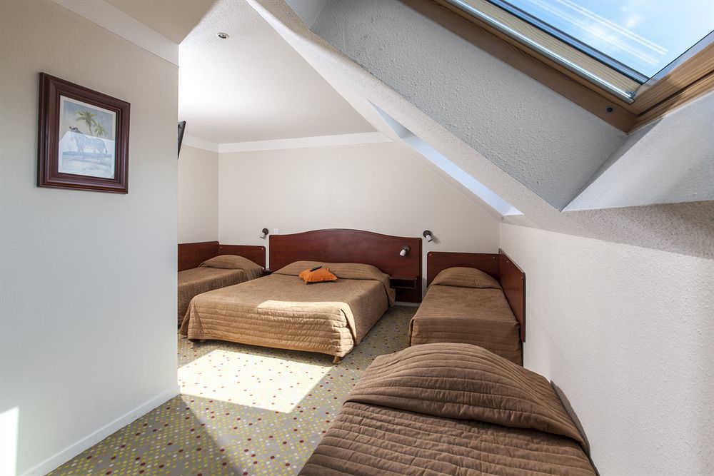 Brit Hotel Аррас Экстерьер фото