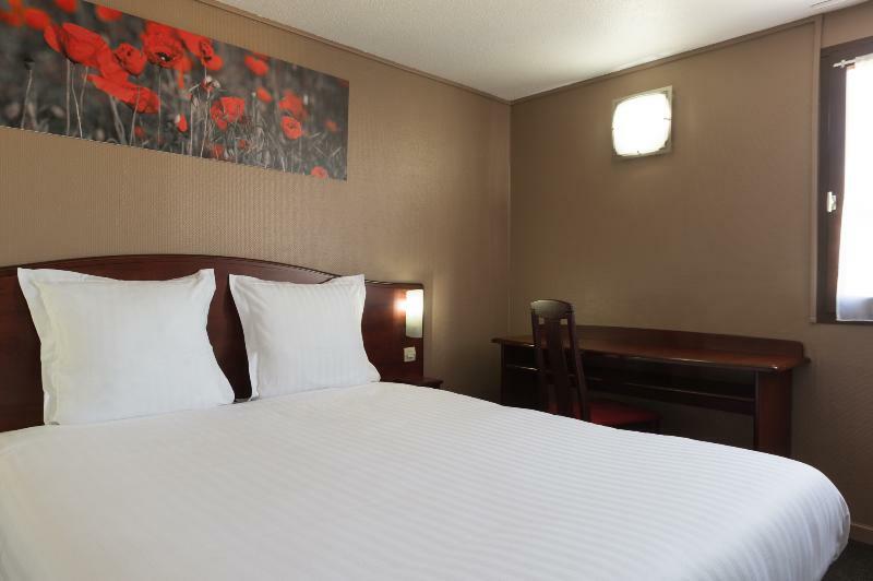 Brit Hotel Аррас Экстерьер фото